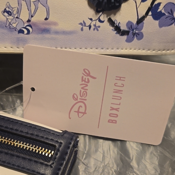 Snow White Floral Blue and White Loungefly BoxLunch Exclusive Bag And Wallet - Picture 4 of 16
